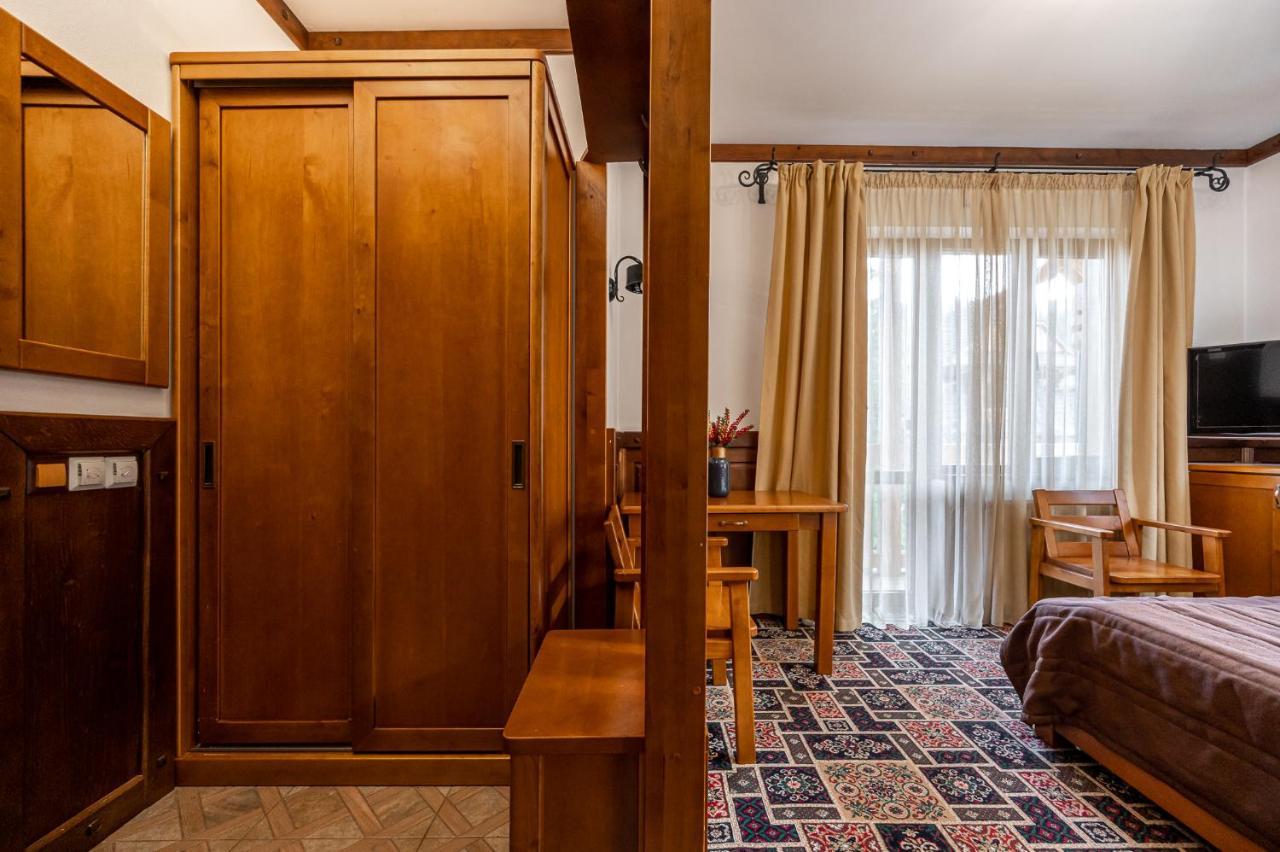 Tatariv Deluxe Hotel Ngoại thất bức ảnh