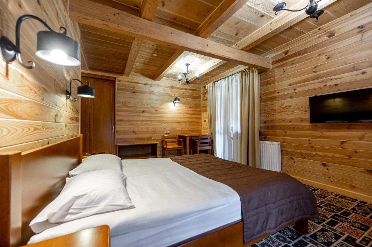 Tatariv Deluxe Hotel Ngoại thất bức ảnh