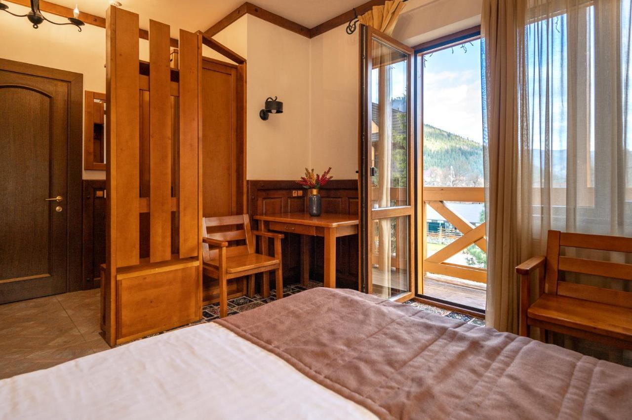 Tatariv Deluxe Hotel Ngoại thất bức ảnh
