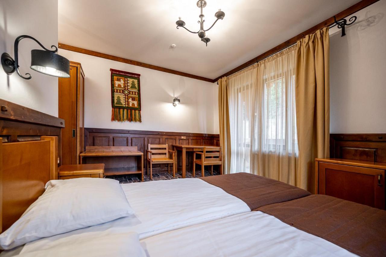 Tatariv Deluxe Hotel Ngoại thất bức ảnh