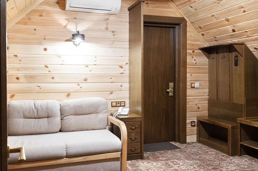 Tatariv Deluxe Hotel Ngoại thất bức ảnh